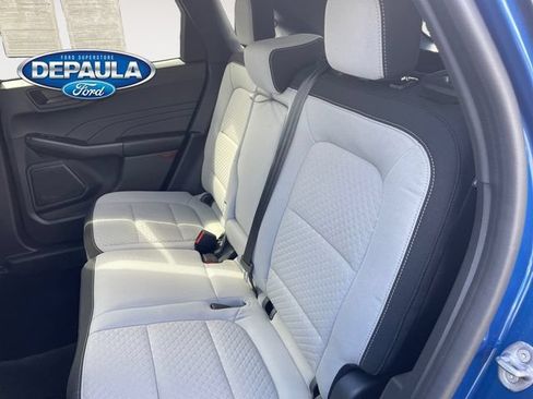 Used 2023 Ford Escape Active w/ Tech Pack #1 AWD/4WD image 17