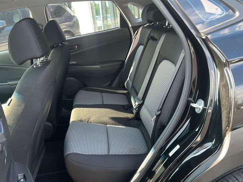 Certified 2022 Hyundai Kona SE AWD/4WD image 15