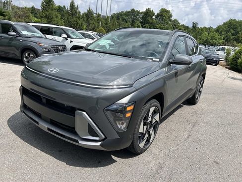 New 2026 Hyundai Kona Limited FWD image 3