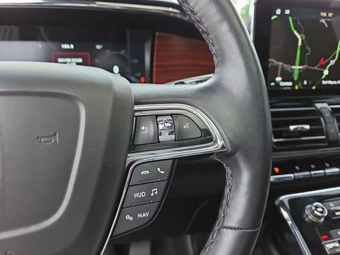 Used 2021 Lincoln Navigator Reserve w/ Luxury Package AWD/4WD image 19