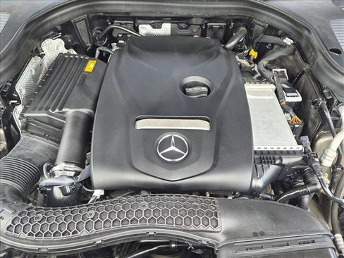 Used 2019 Mercedes-Benz GLC 300 4MATIC image 20