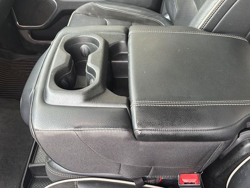 Used 2021 RAM 1500 Laramie AWD/4WD image 32