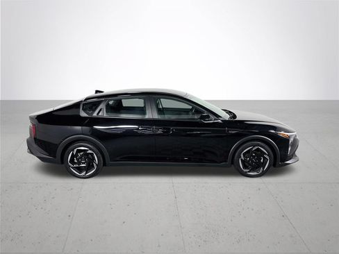Used 2025 Kia K4 EX FWD image 5