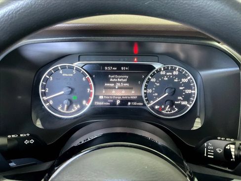 Used 2023 Nissan Rogue SV AWD/4WD image 15