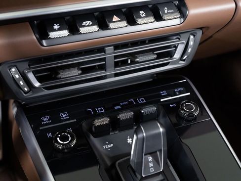 Used 2024 Porsche 911 Turbo S image 28