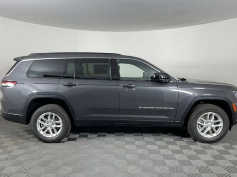 New 2025 Jeep Grand Cherokee L Laredo image 3
