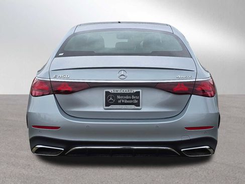 New 2026 Mercedes-Benz E 450 4MATIC Sedan image 4