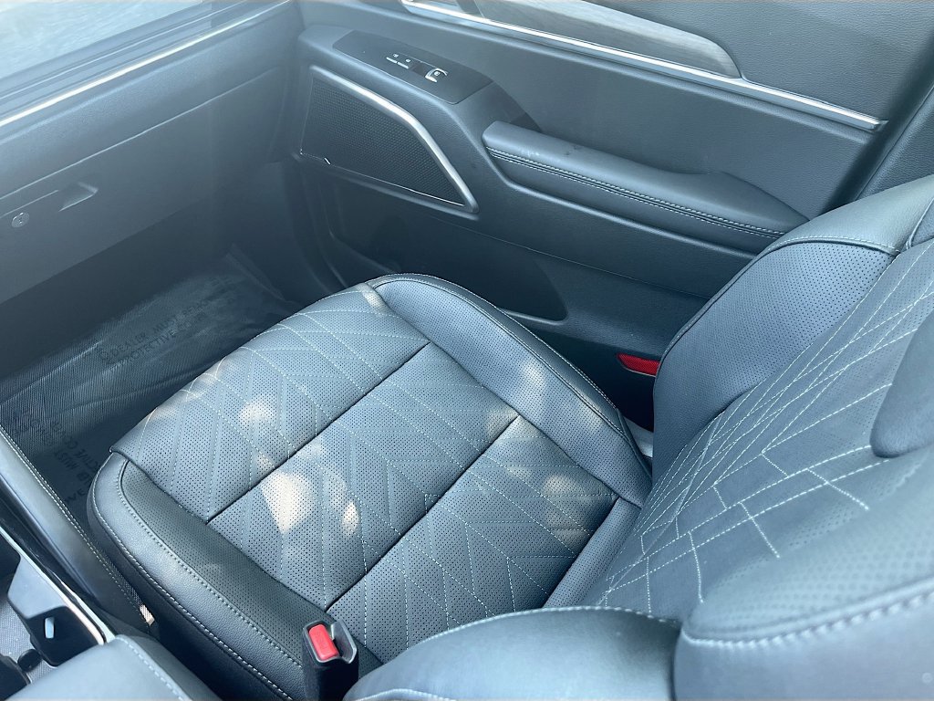 Used 2025 Kia Telluride EX X-Line AWD/4WD image 24
