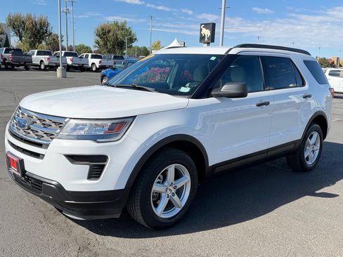 Used 2018 Ford Explorer 4WD w/ Class II Trailer Tow Package image 7