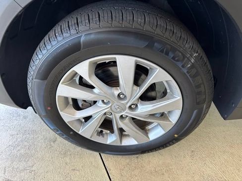 Used 2020 Hyundai Tucson Value AWD/4WD image 37
