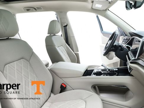 Used 2025 Volkswagen Atlas SEL Premium R-Line image 36