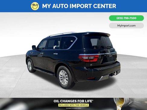 Used 2024 Nissan Armada SV AWD/4WD image 3