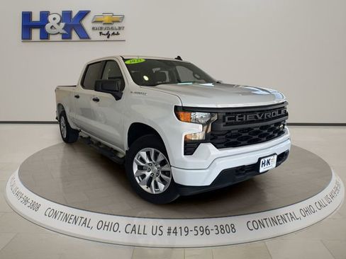 Used 2022 Chevrolet Silverado 1500 Custom AWD/4WD image 1