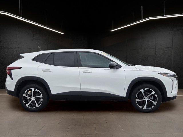 Used 2024 Chevrolet Trax RS w/ Driver Confidence Package FWD image 8