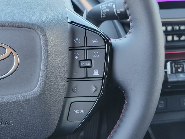 New 2027 Toyota Prius Plug-In Hybrid FWD image 9