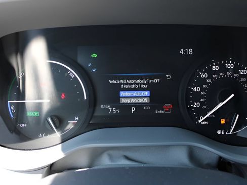 Used 2026 Toyota Sienna LE FWD image 11