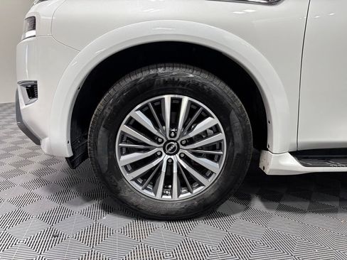 Used 2023 Nissan Armada SL w/ Captain's Chairs Package AWD/4WD image 10