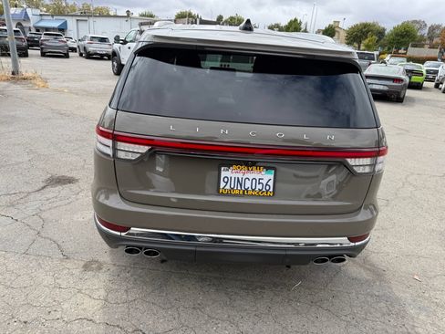 Used 2025 Lincoln Aviator Reserve w/ Equipment Group 201A AWD/4WD image 4