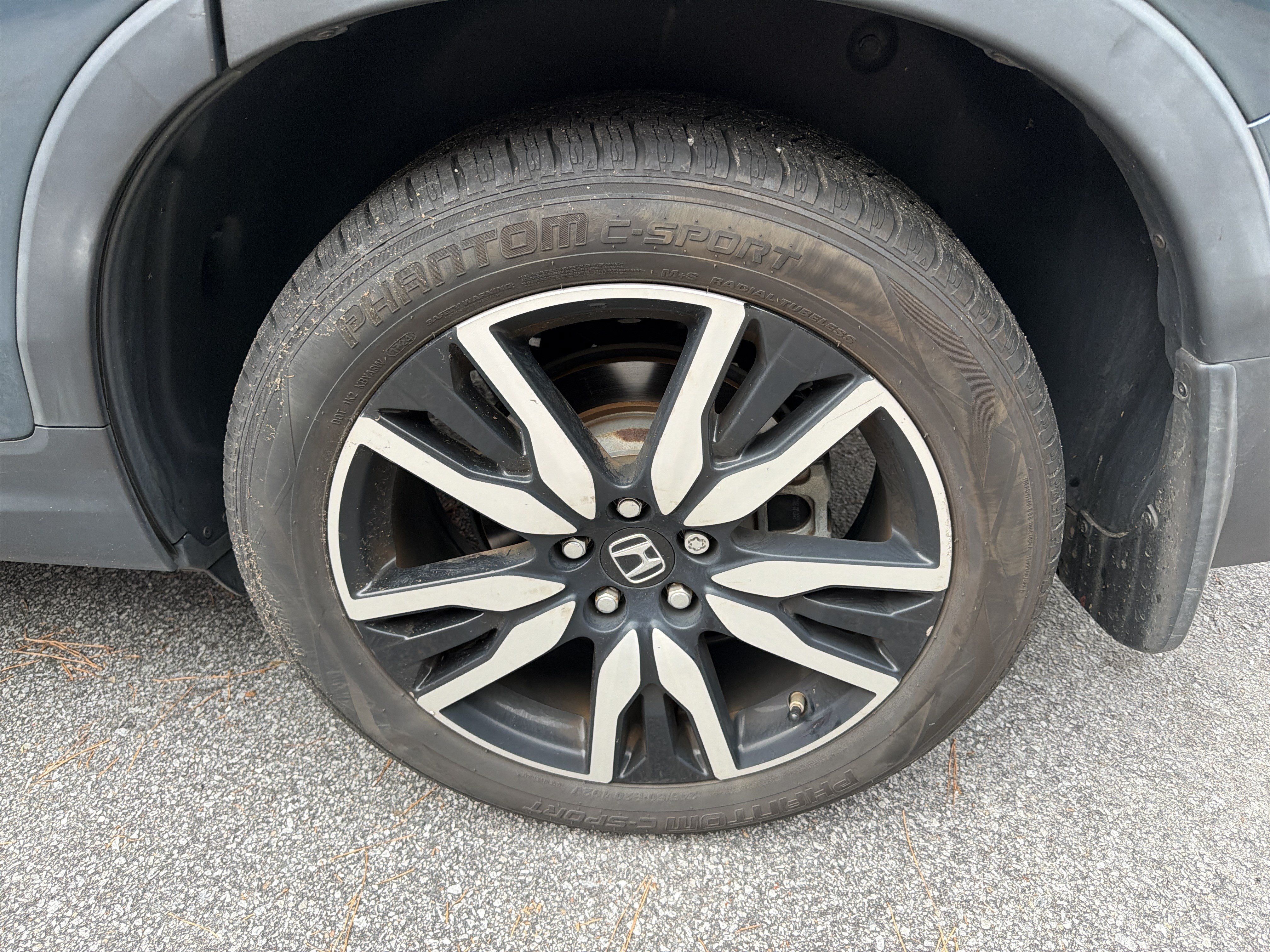 Used 2022 Honda Pilot Touring image 7