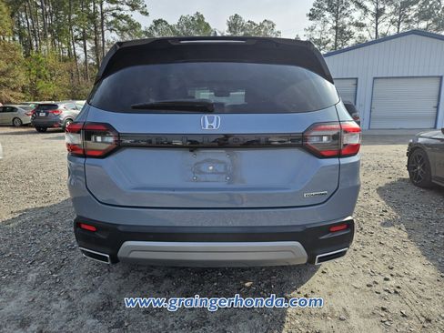 Certified 2023 Honda Pilot Touring image 8
