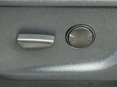 Used 2025 Ford F250 XLT image 21