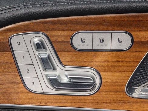 New 2026 Mercedes-Benz GLS 580 4MATIC image 23