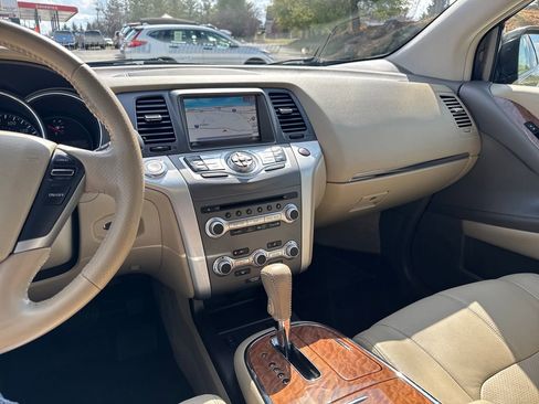 Used 2014 Nissan Murano LE w/ Platinum Edition Package image 18