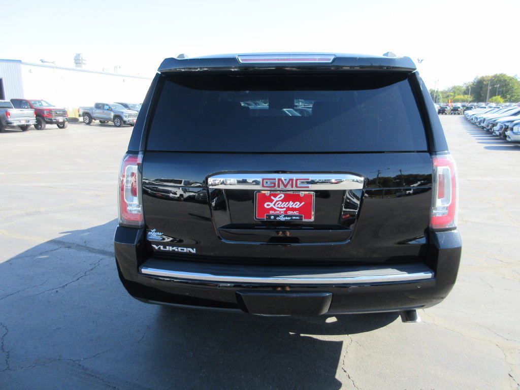 Certified 2018 GMC Yukon Denali w/ Open Road Package AWD/4WD image 7