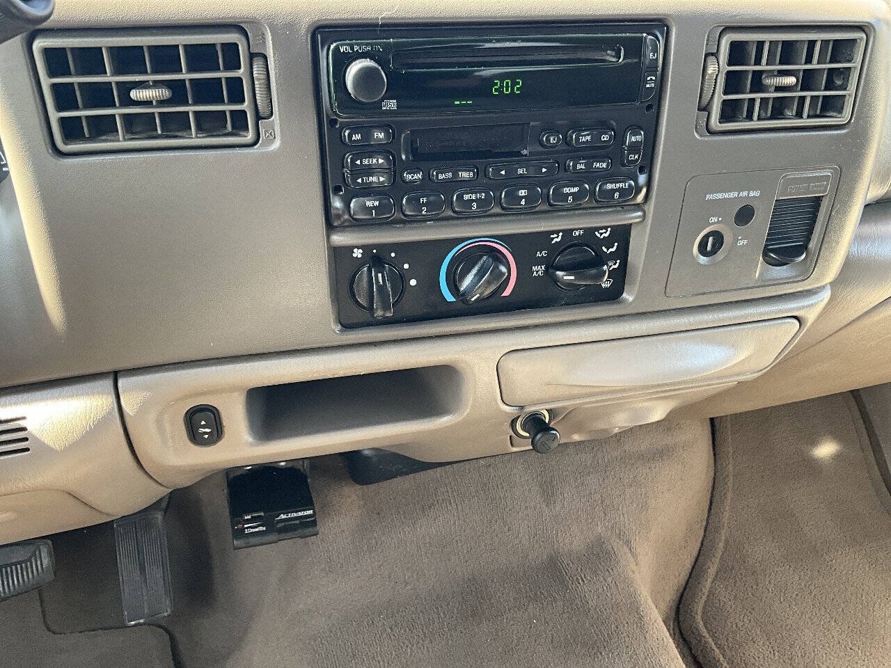 Used 2002 Ford F350 XLT RWD image 12