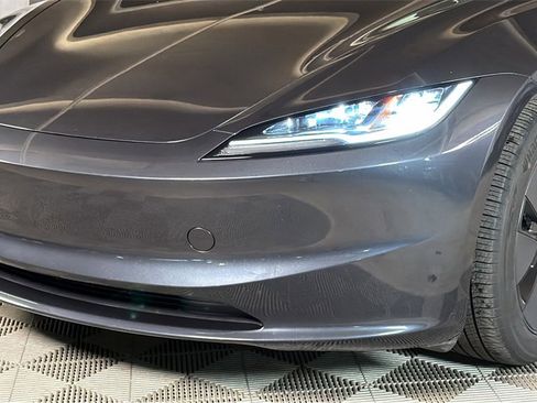 Used 2025 Tesla Model 3 Long Range image 3