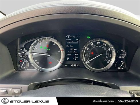 Used 2017 Lexus LX 570 4WD w/ Luxury Package image 32