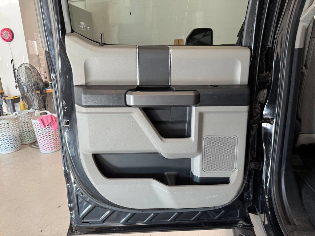 Used 2019 Ford F250 XLT AWD/4WD image 15