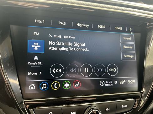 Used 2023 Chevrolet TrailBlazer ACTIV w/ Technology Package image 13