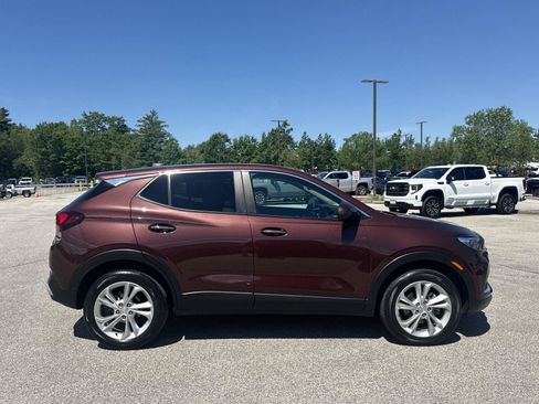 Used 2023 Buick Encore GX Preferred w/ Cold Weather Comfort Package AWD/4WD image 9