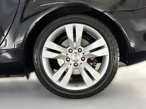 Used 2009 Mercedes-Benz SLK 350 image 12