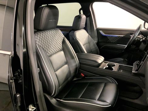 Used 2026 GMC Acadia Denali w/ Super Cruise Package AWD/4WD image 7