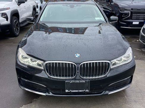 Used 2017 BMW 750i xDrive AWD/4WD image 5