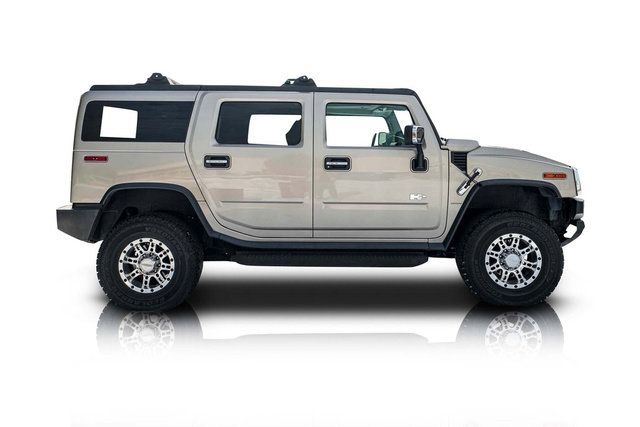 Used 2003 HUMMER H2 w/ Preferred Equipment Group AWD/4WD image 2