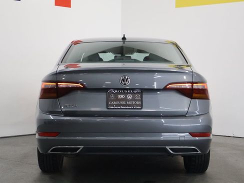 Used 2019 Volkswagen Jetta R-Line image 11