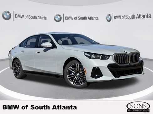 New 2026 BMW 530i w/ M Sport Package RWD image 1