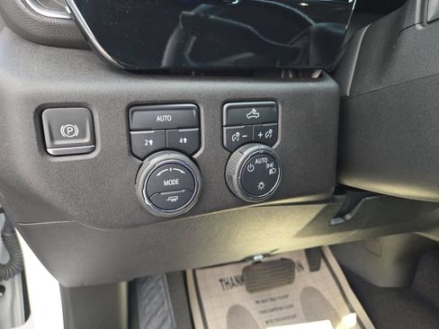 Used 2024 Chevrolet Silverado 1500 LT AWD/4WD image 13