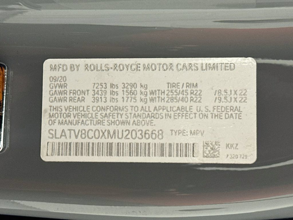 Used 2021 Rolls-Royce Cullinan Black Badge AWD/4WD image 35