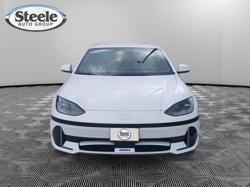 Used 2025 Hyundai Ioniq 6 SEL RWD image 8