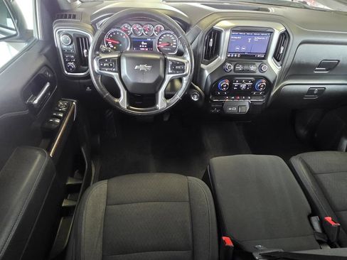 Used 2019 Chevrolet Silverado 1500 LT Trail Boss w/ Convenience Package AWD/4WD image 13