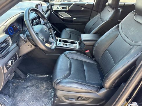 Used 2023 Ford Explorer ST w/ Equipment Group 401A AWD/4WD image 26