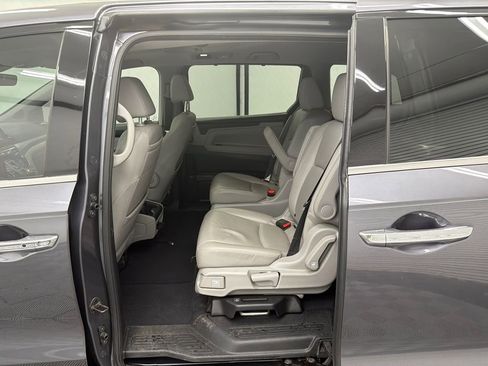 Used 2018 Honda Odyssey Elite image 21