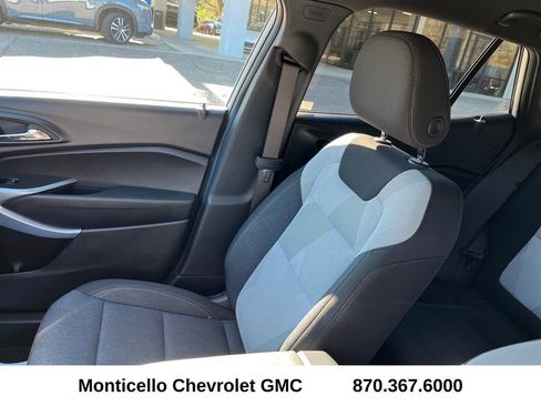 Used 2024 Chevrolet Trax RS w/ Driver Confidence Package image 13