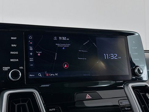 Used 2022 Kia Sorento SX image 22