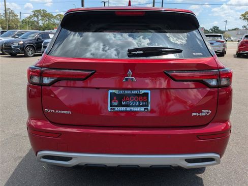 New 2025 Mitsubishi Outlander SEL image 8