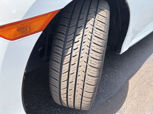 Used 2019 Honda Civic EX image 12